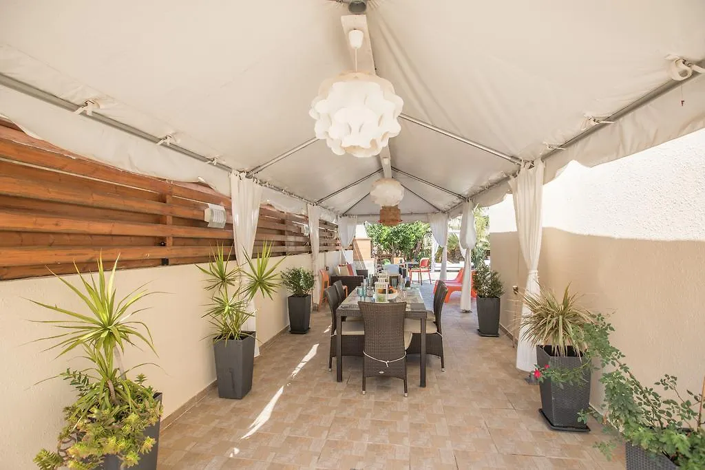 Artemisia Villa Protaras 0*,